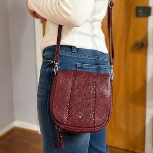 Gun Tote'n Mamas Maroon Tooled Leather Concealed Carry Crossbody Bag RFID